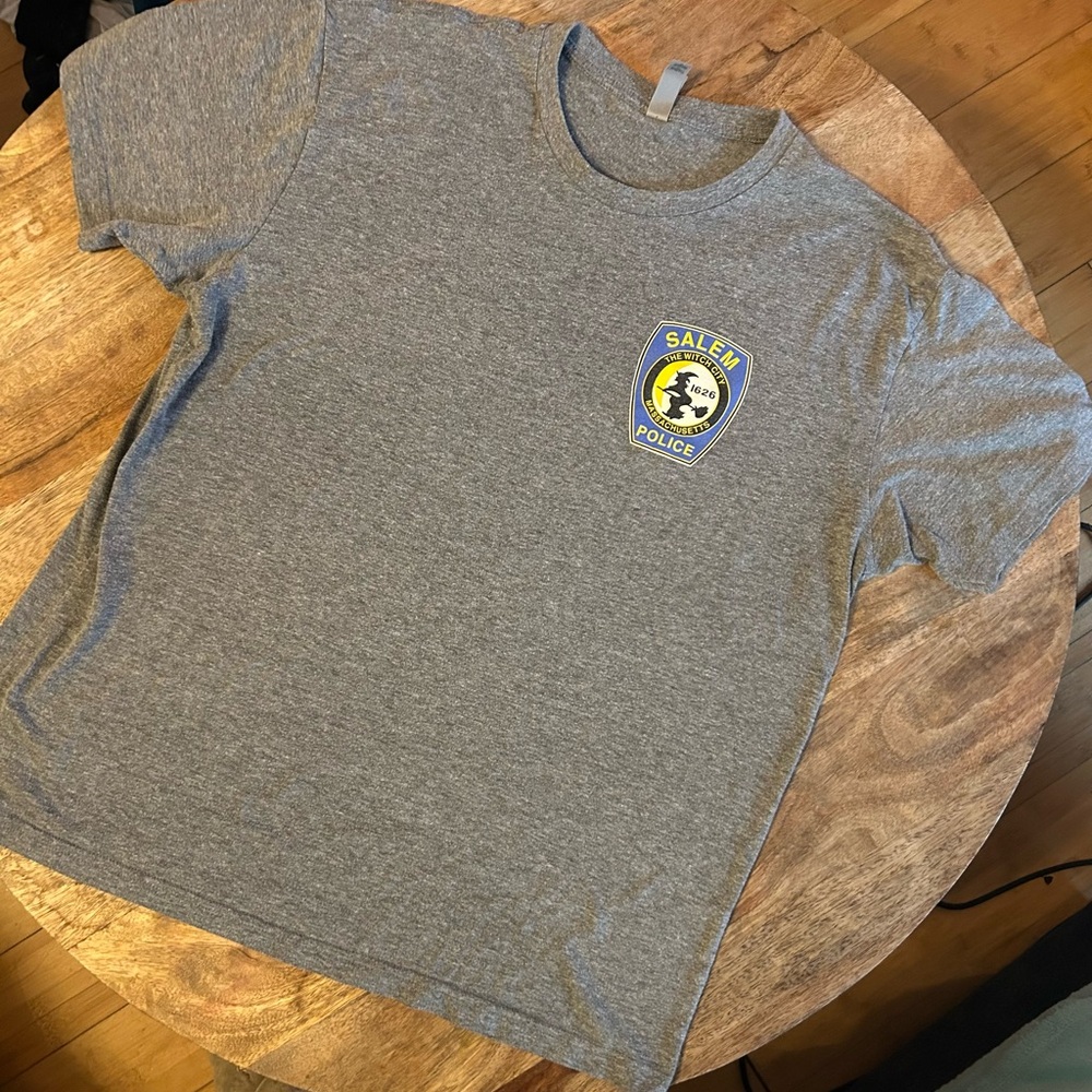 Salem, Massachusetts police t shirt featuring a witch size large